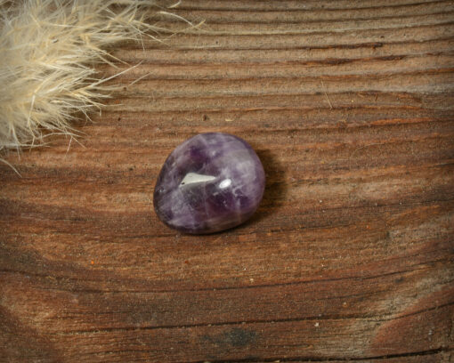 Amethyst, Kristall, violett, Energiebahnen, Chakra, Körper, glänzen, Unternehmen, Feng-Shui, Natur, Energie, Gesund, Gesundheit, Kraft, Natur, Naturheilpraxis, Akademie, Serina, Rohner, Rheintal, Diepoldsau, Rebstein, sanft